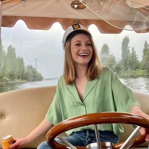 Meet your Posher, Sabrina